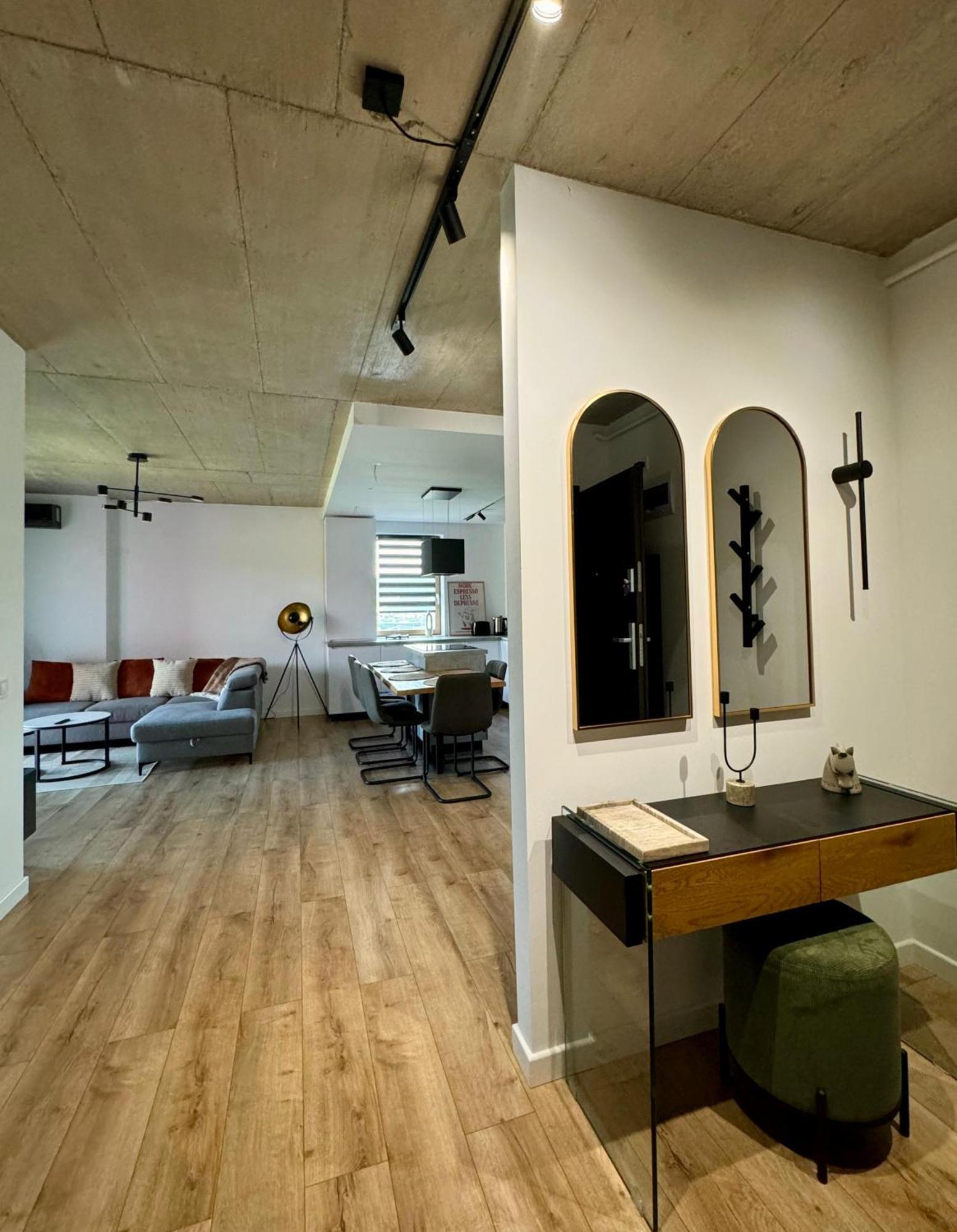 The Perfect Space - New1Bedroom & Parking Targu Mures Exterior photo