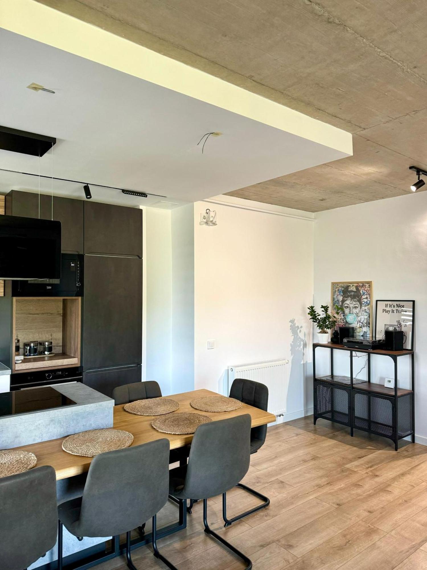 The Perfect Space - New1Bedroom & Parking Targu Mures Exterior photo